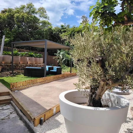 Boulouris Entre Et Piscine Apartamento *