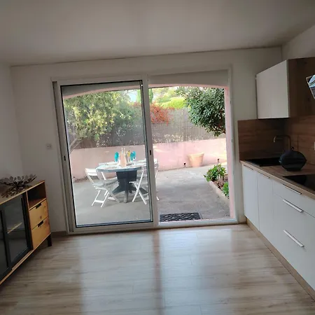 Boulouris Entre Et Piscine Apartment Saint-Raphael (Var)