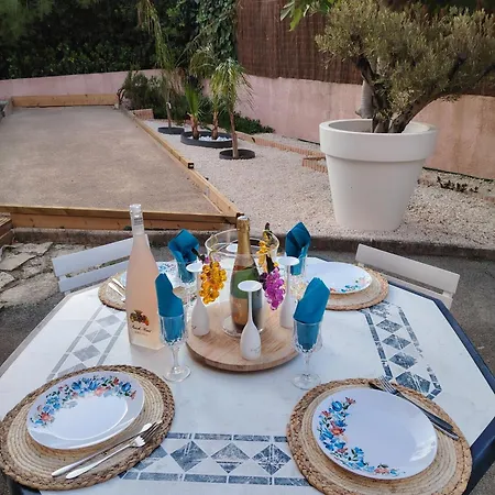 Boulouris Entre Et Piscine Apartament *